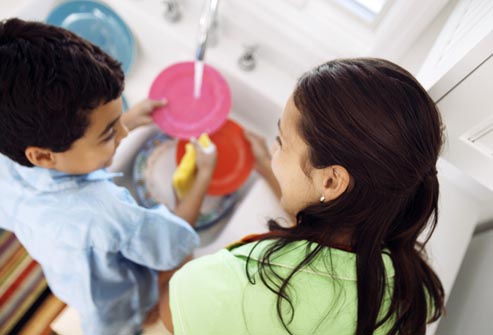 age_rm_photo_of_mother_and_son_washing_dishes