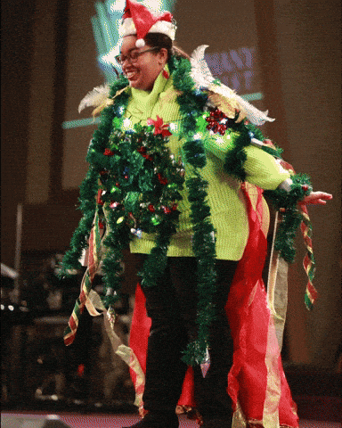 O que significa "an ugly Christmas sweater" em inglês? Christmas Contest GIF by Bethany Baptist Church