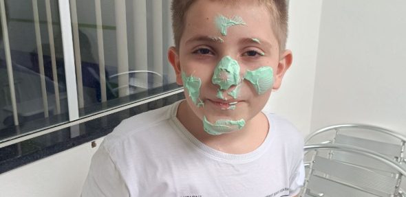 photo_4967691228074323509_y